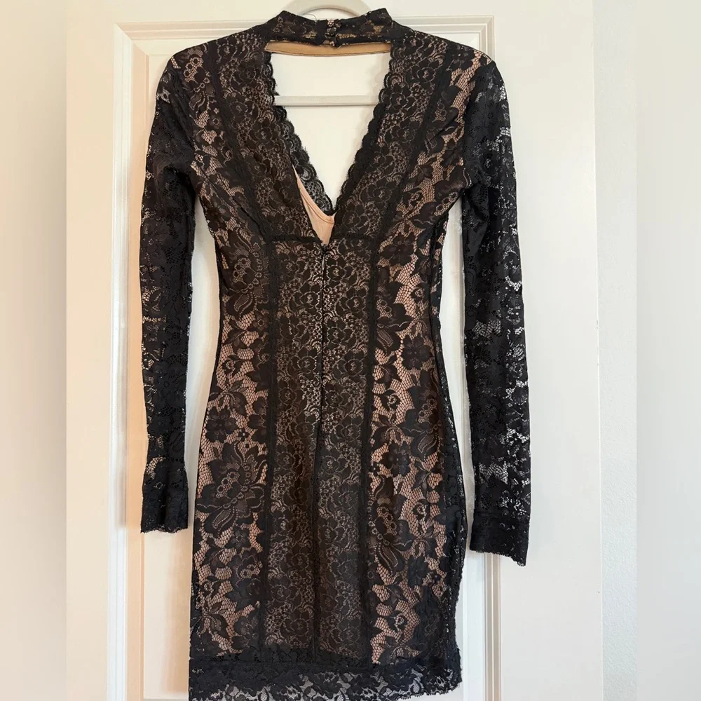 bebe elegant fitted